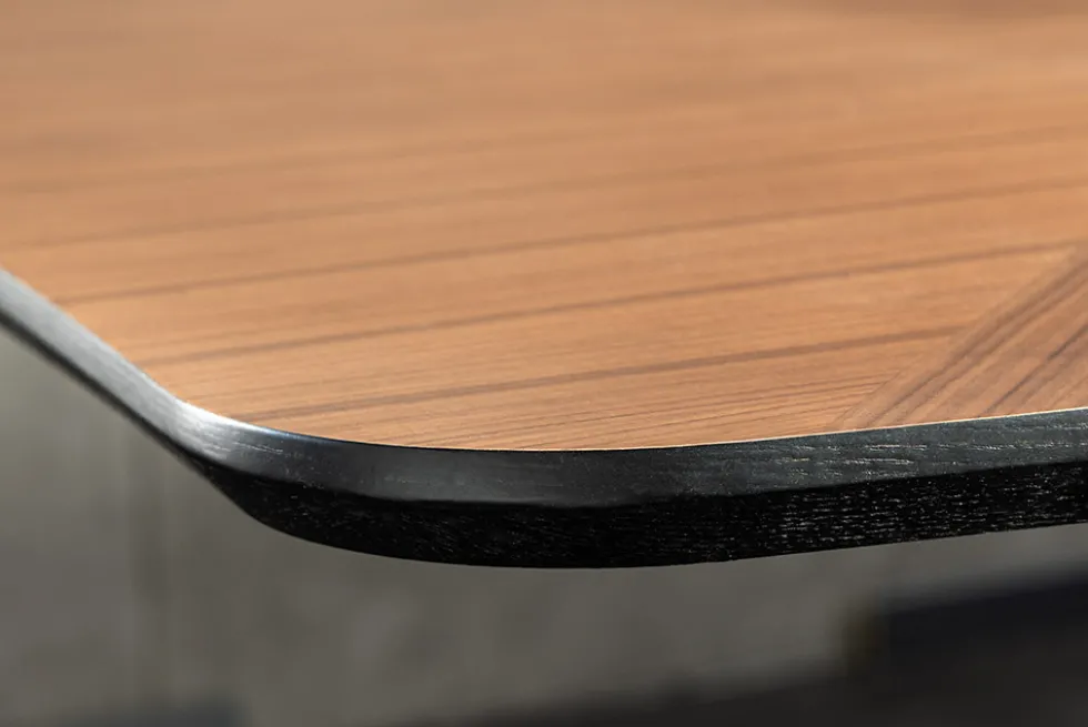 Ausziehbarer Esstisch GRANDEZZA 180-270cm natur Walnuss schwarz Metall