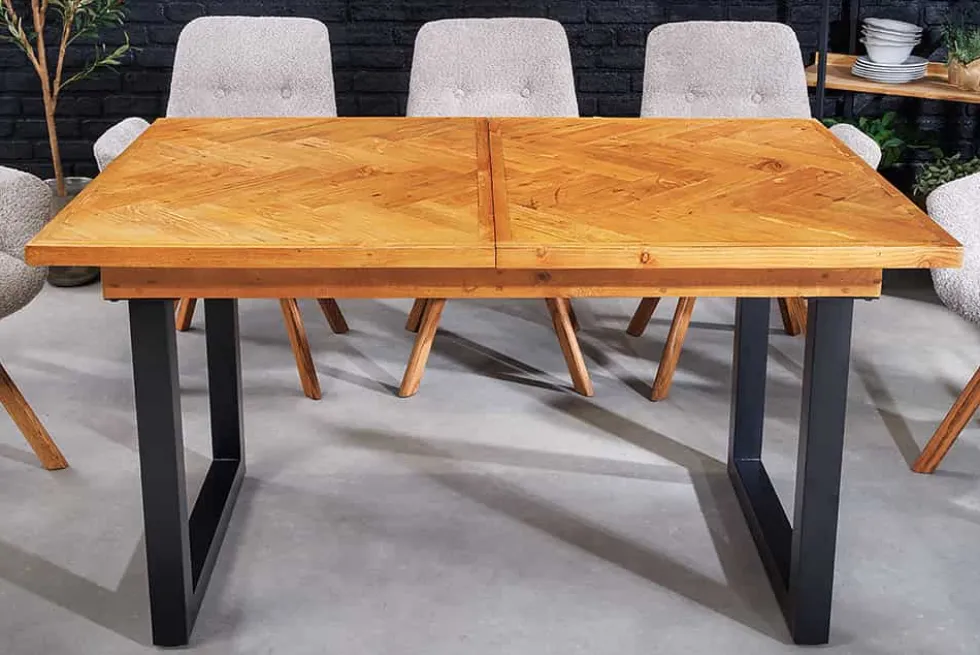 Ausziehbarer Esstisch MOSAIK 140-180cm braun Pinie recyceltes Massivholz Metall schwarz
