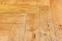 Ausziehbarer Esstisch MOSAIK 160-200cm braun Pinie recyceltes Massivholz Metall schwarz