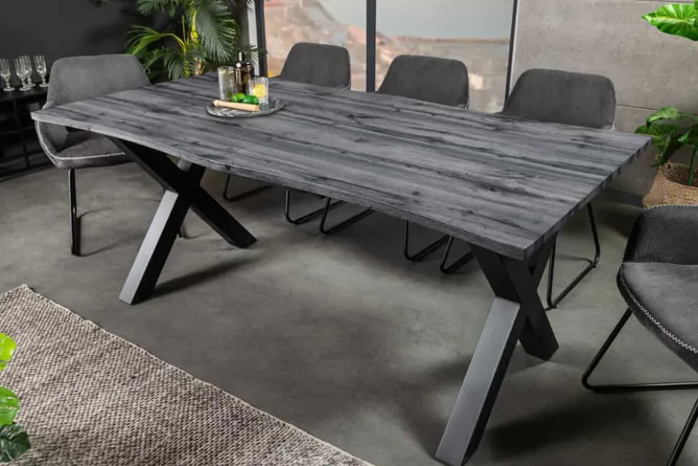 Ausziehbarer Esstisch WILD 160-200cm grau gekälkt Wildeichen-Design Baumkante schwarz