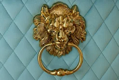 Barock Stuhl CASTLE DELUXE blau Samt gold Edelstahl mit Löwenkopf Chesterfield