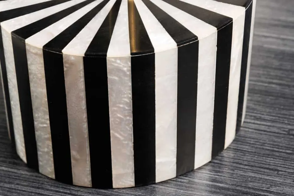 Beistelltisch HARMONY NATURE 55cm schwarz weiß Mosaik rund Kunsthandwerk