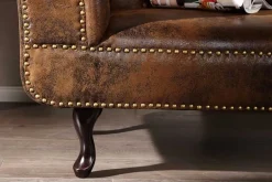Chesterfield Récamière 170cm antik braun mit Knopfheftung und Nietenbesatz