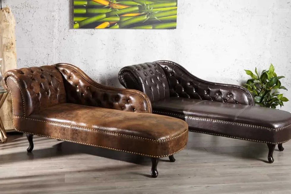 Chesterfield Récamière 170cm antik braun mit Knopfheftung und Nietenbesatz