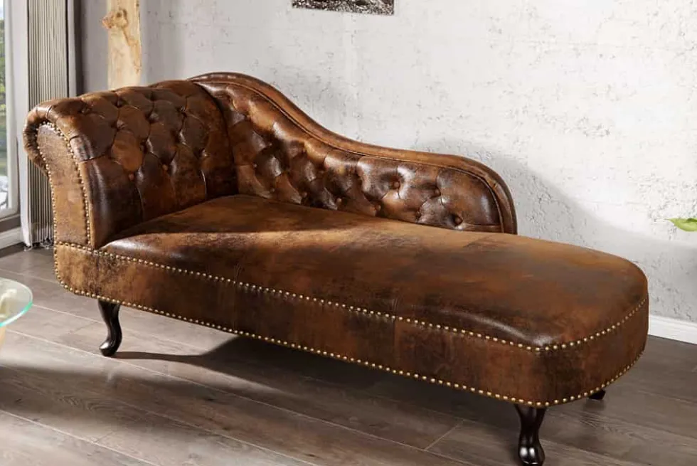 Chesterfield Récamière 170cm antik braun mit Knopfheftung und Nietenbesatz