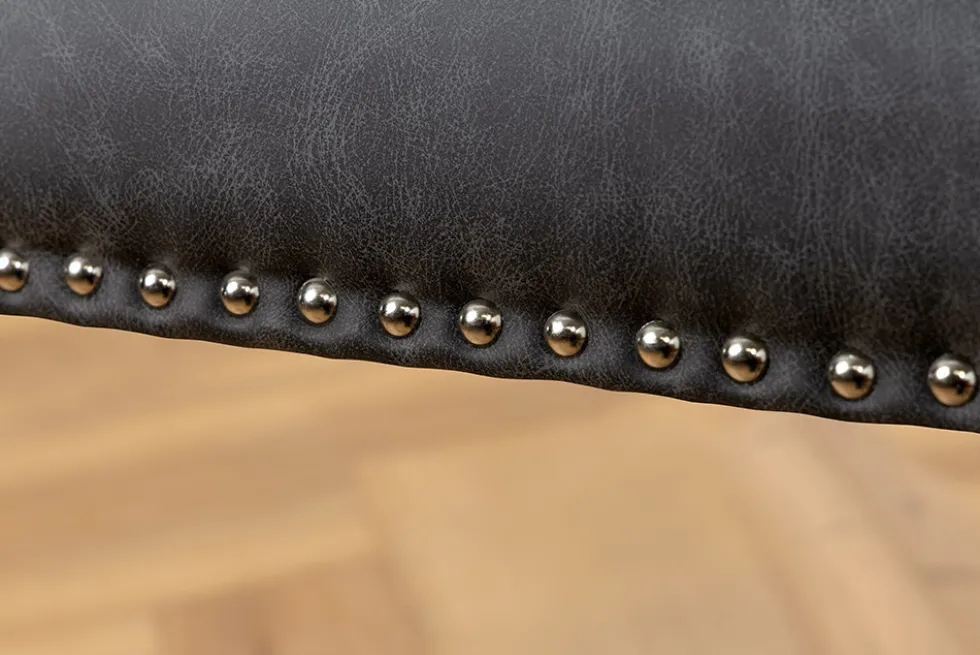 Chesterfield Stuhl CASTLE schwarz Kunstleder Gummiholz Ziernieten