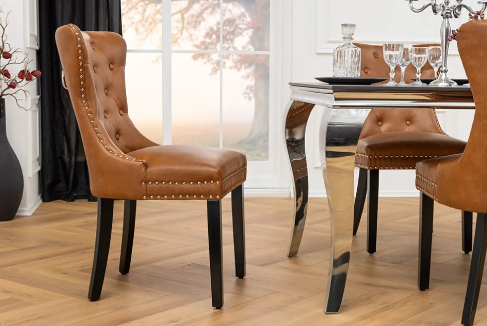 Chesterfield Stuhl CASTLE braun Kunstleder schwarz Massivholz mit Komfortgriff