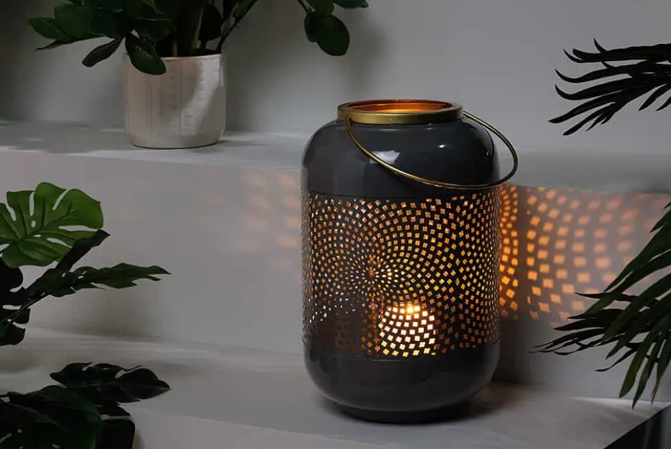 Deko Windlicht CANDLELIGHT 30cm grau Metall handmade Laterne