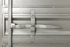 Design Aktenschrank GLOBETROTTER 180cm grau Eisen Container Upcycling Highboard