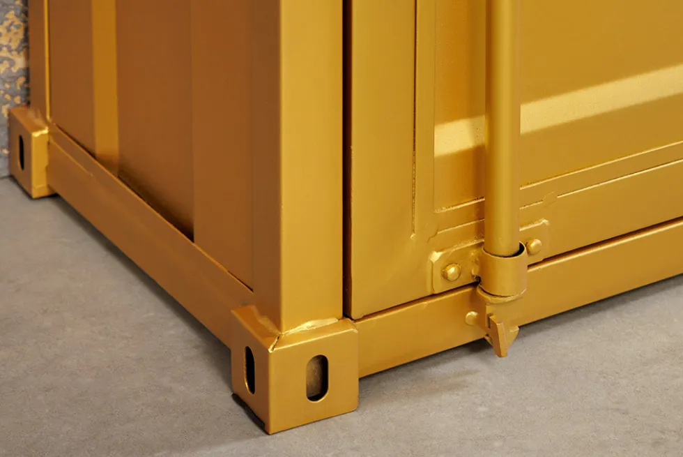 Design Aktenschrank GLOBETROTTER 180cm gold Eisen Container Upcycling Highboard