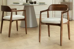 Design Armlehnen-Stuhl KENNEDY braun smoke creme aus recycelter Pinie mit Polstersitz