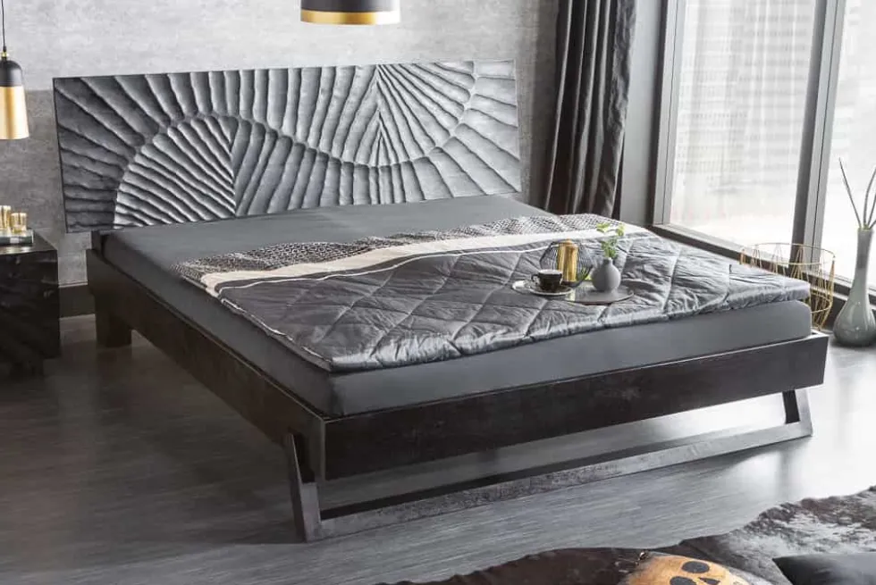 Design Bett SCORPION 180x200cm schwarz Mangoholz 3D Schnitzerei Massivholz Doppelbett