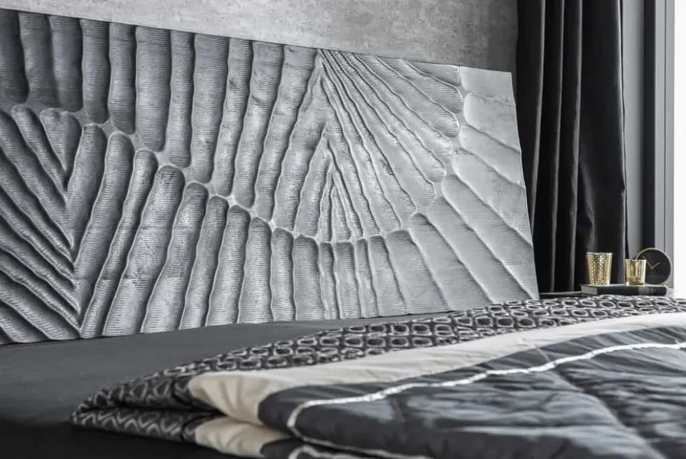 Design Bett SCORPION 180x200cm schwarz Mangoholz 3D Schnitzerei Massivholz Doppelbett