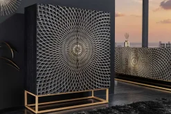 Design Highboard ILLUSION 120cm schwarz Mangoholz Massivholz mit 3D Schnitzereien gold Eisen Metallgestell