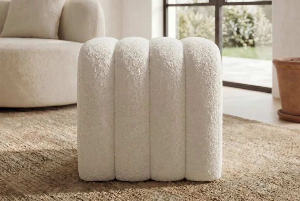 Design Polsterhocker VOGUE 40cm beige Bouclé Sitzhocker