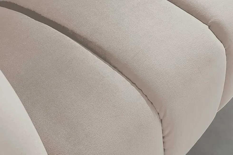 Design 2-Sitzer Sofa NOBLESSE 165cm champagner Samt schwarze Metallfüße Federkern