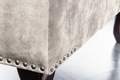 Design Sitzhocker CHESTERFIELD 80cm champagner beige Samt Knopfheftung Nietenbesatz
