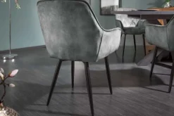 Design Stuhl MILANO grün Samt mit Armlehne Ziersteppung gepolstert schwarze Metallbeine