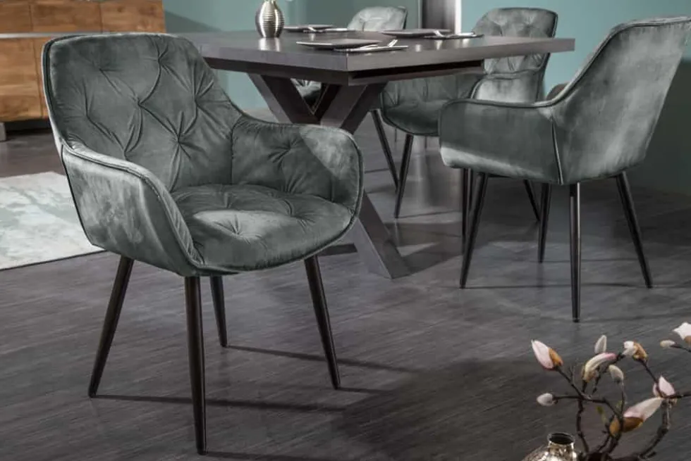 Design Stuhl MILANO grün Samt mit Armlehne Ziersteppung gepolstert schwarze Metallbeine
