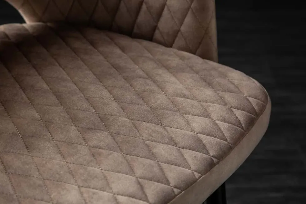 Design Stuhl PARIS greige Samt mit Armlehnen Ziersteppung goldene Fußkappen