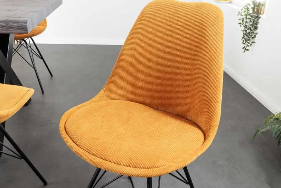 Design Stuhl SCANDINAVIA MEISTERSTÜCK senfgelb Cord schwarze Metallbeine