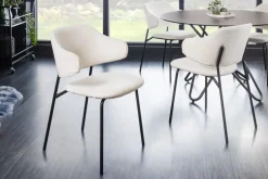 Design Stuhl VOGUE weiß Bouclé schwarze Metallbeine