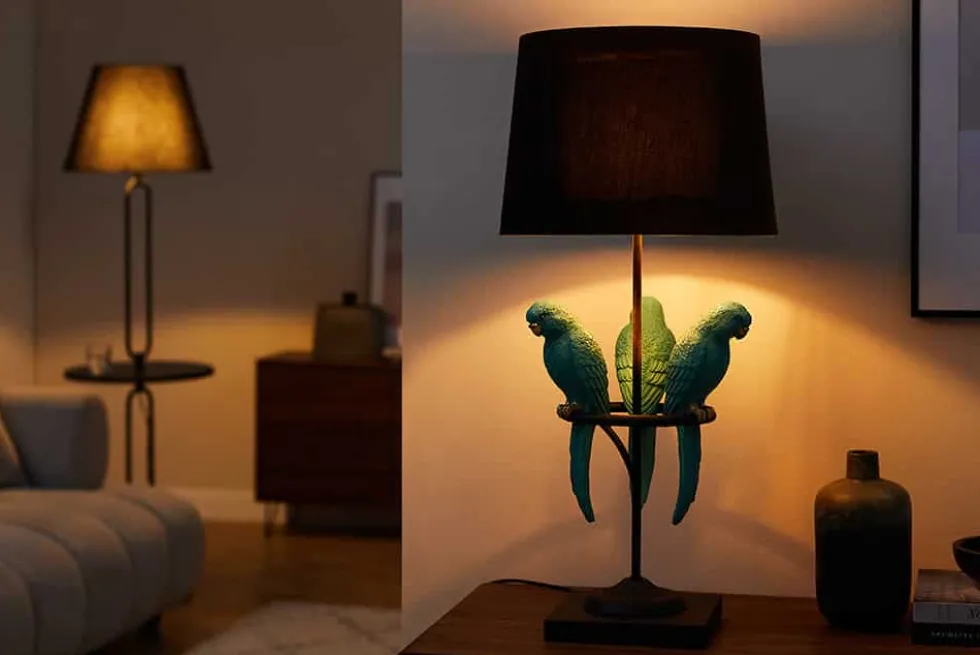 Design Tischlampe WILDLIFE 75cm schwarz türkis rund Papagei Skulpturen mit Marmor-Fuß