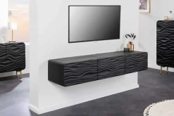 Design TV-Board WAVE 160cm schwarz Mangoholz mit 3D Schnitzereien hängend