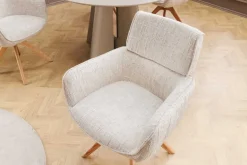 Drehbarer Stuhl UNIQUE beige Chenille Eichenholzbeine mit Armlehne