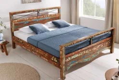 Einzigartiges Bett JAKARTA 185cm braun bunt aus recycelten Fischerbooten Massivholz