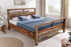Einzigartiges Bett JAKARTA 185cm braun bunt aus recycelten Fischerbooten Massivholz