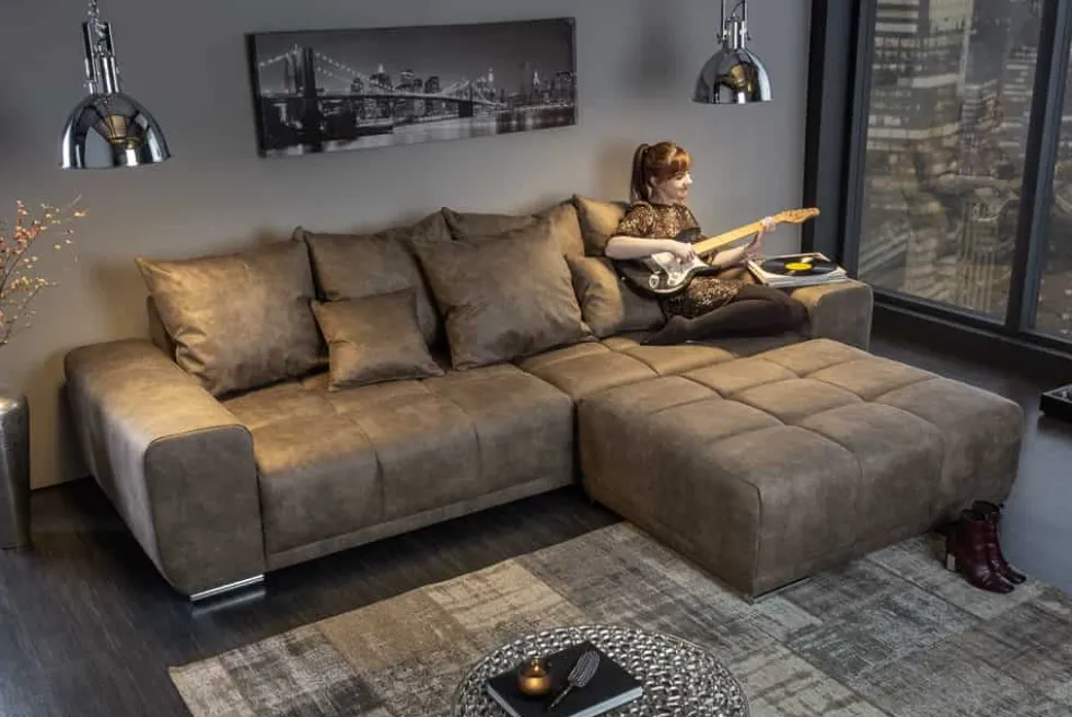 Extravaganter Hocker ELEGANCIA 110cm taupe mit Ziersteppung