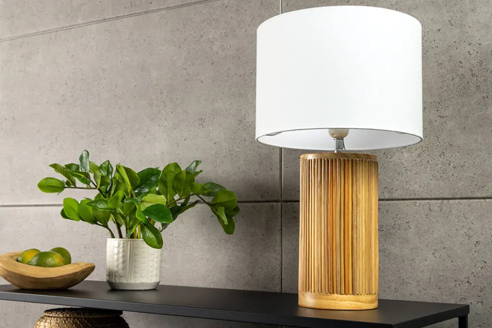 Handgearbeitete Tischlampe GATSBY 50cm natur weiß Weiden- und Kiefernholz