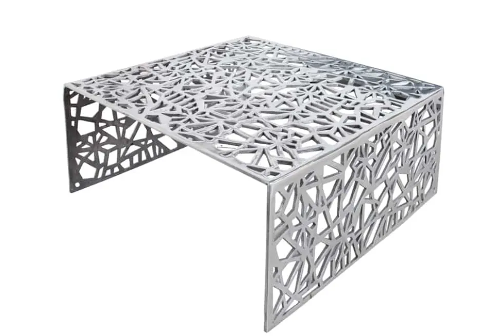 Handgearbeiteter Couchtisch ABSTRACT 60cm Alu silberfarbig im Gap Design