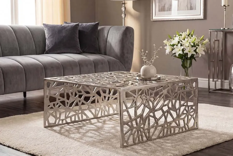 Handgearbeiteter Couchtisch ABSTRACT 60cm Alu silberfarbig im Gap Design