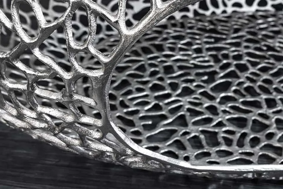 Handgearbeiteter Couchtisch ORGANIC 120cm silber Metall Blatt-Design mit Stauraum