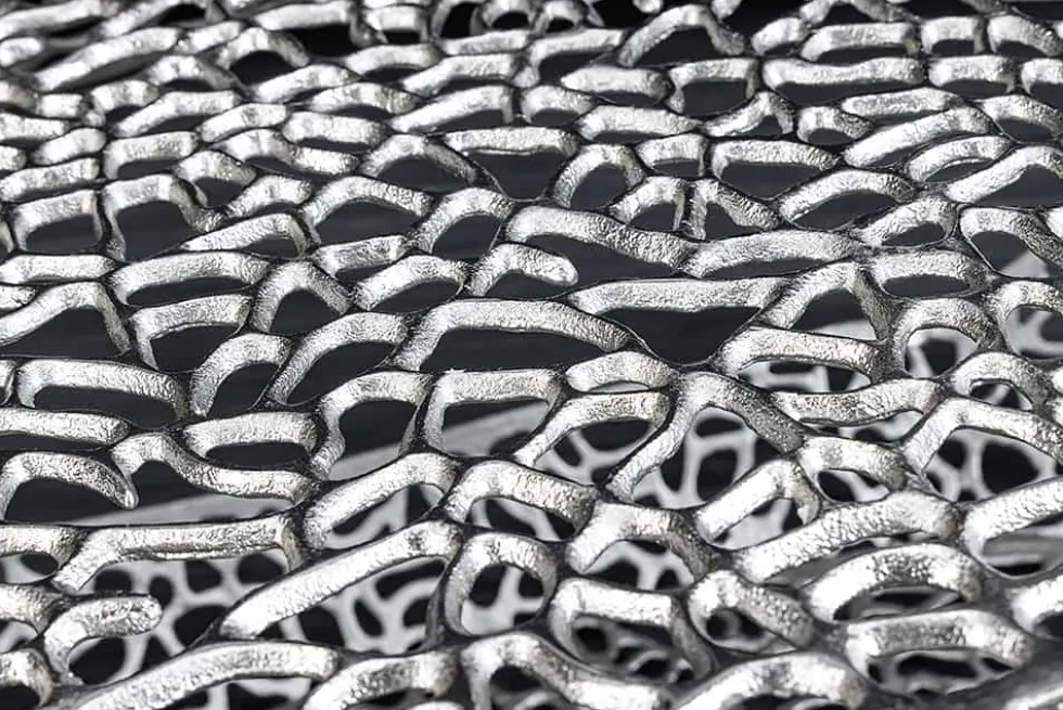 Handgearbeiteter Couchtisch ORGANIC 120cm silber Metall Blatt-Design mit Stauraum
