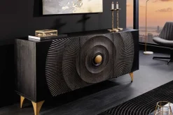 Handgearbeitetes Sideboard GOLDEN SUNSET 140cm schwarz mit 3D Schnitzereien gold Mangoholz Metallbeine