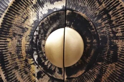 Handgearbeitetes Sideboard GOLDEN SUNSET 180cm schwarz mit 3D Schnitzereien gold Mangoholz Metallbeine