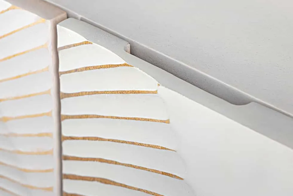Handgearbeitetes Sideboard GOLDEN SUNSET 180cm weiß gold Mangoholz Metallbeine