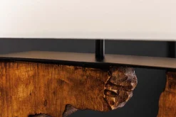 Handgefertigte Tischlampe DESIGNED BY NATURE 60cm natur schwarz Regenbaumholz