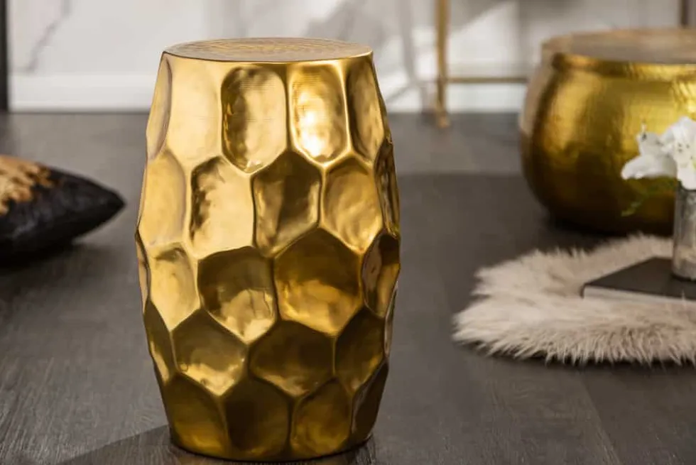 Handgefertigter Beistelltisch ORGANIC ORIENT 50cm gold Metall Hammerschlag Design rund