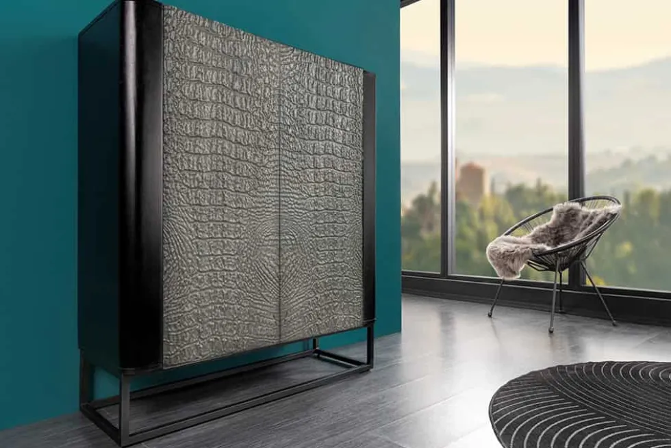 Handgefertigtes Highboard CROCO 120cm grau schwarz Mangoholz massiv 3D-Design