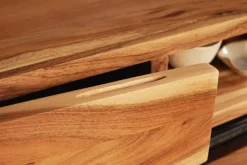 Hängendes TV-Lowboard AMAZONAS 160cm natur Akazie Massivholz Baumkante Metall schwarz