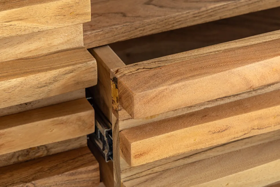 Hängendes TV-Lowboard RELIEF 200cm natur Akazienholz massiv mit aufwändiger Front