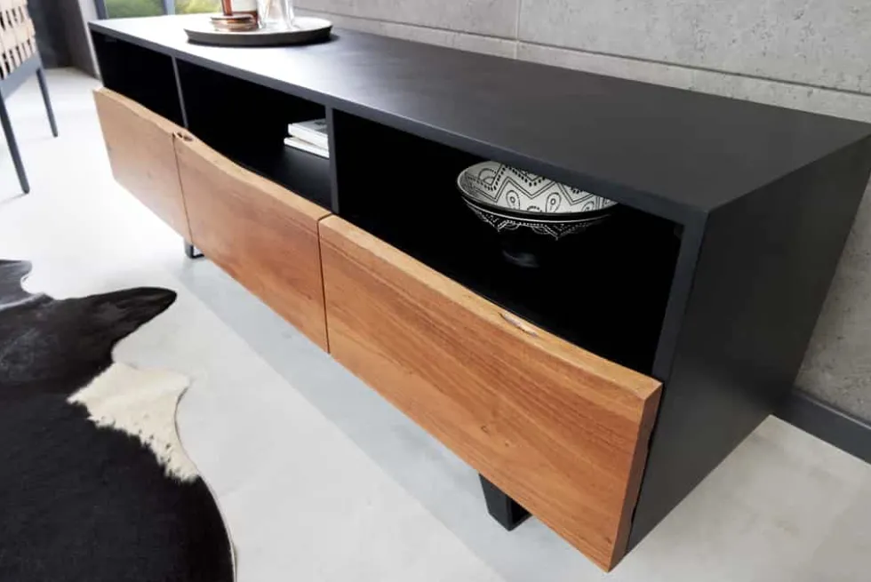 Industrial Design TV-Board ORGANIC ARTWORK 140cm Akazie Massivholz Eisengestell