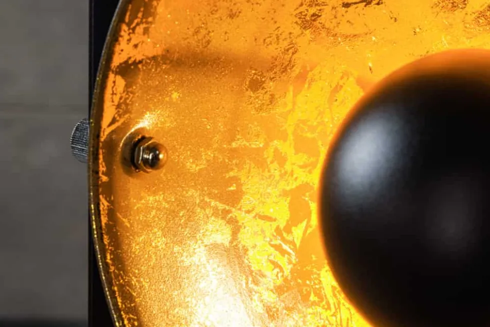 Industrial Stehlampe STUDIO 130cm schwarz Blattgold-Optik 3 neigbare Schirme