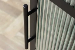 Industrial Vitrine DURA STEEL 180cm schwarz Metall Riffelglas Highboard