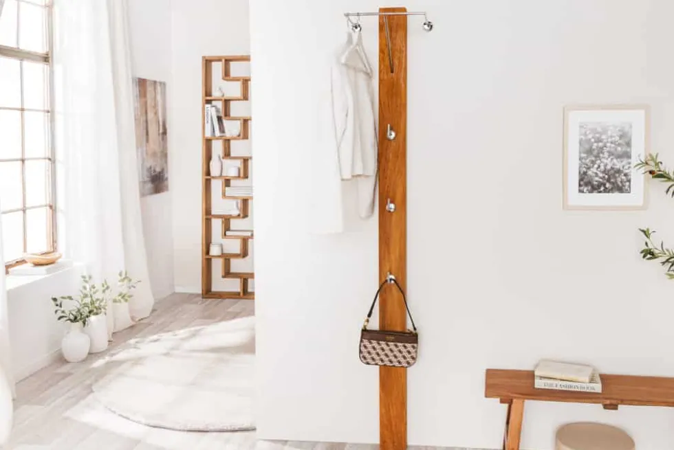 Massive Wandgarderobe JAVA 185cm recyceltes Teakholz mit drei Kleiderhaken