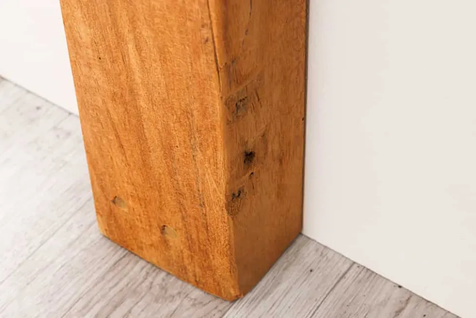 Massive Wandgarderobe JAVA 185cm recyceltes Teakholz mit drei Kleiderhaken